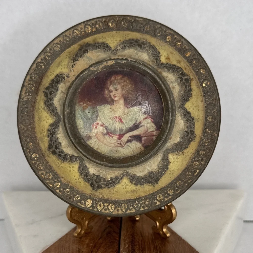 Antique Embossed Metal Meltis Limit Chocolate Tin Bedford, England
